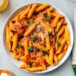 Best Vodka Sauce Recipe | foodiesanddrink.com