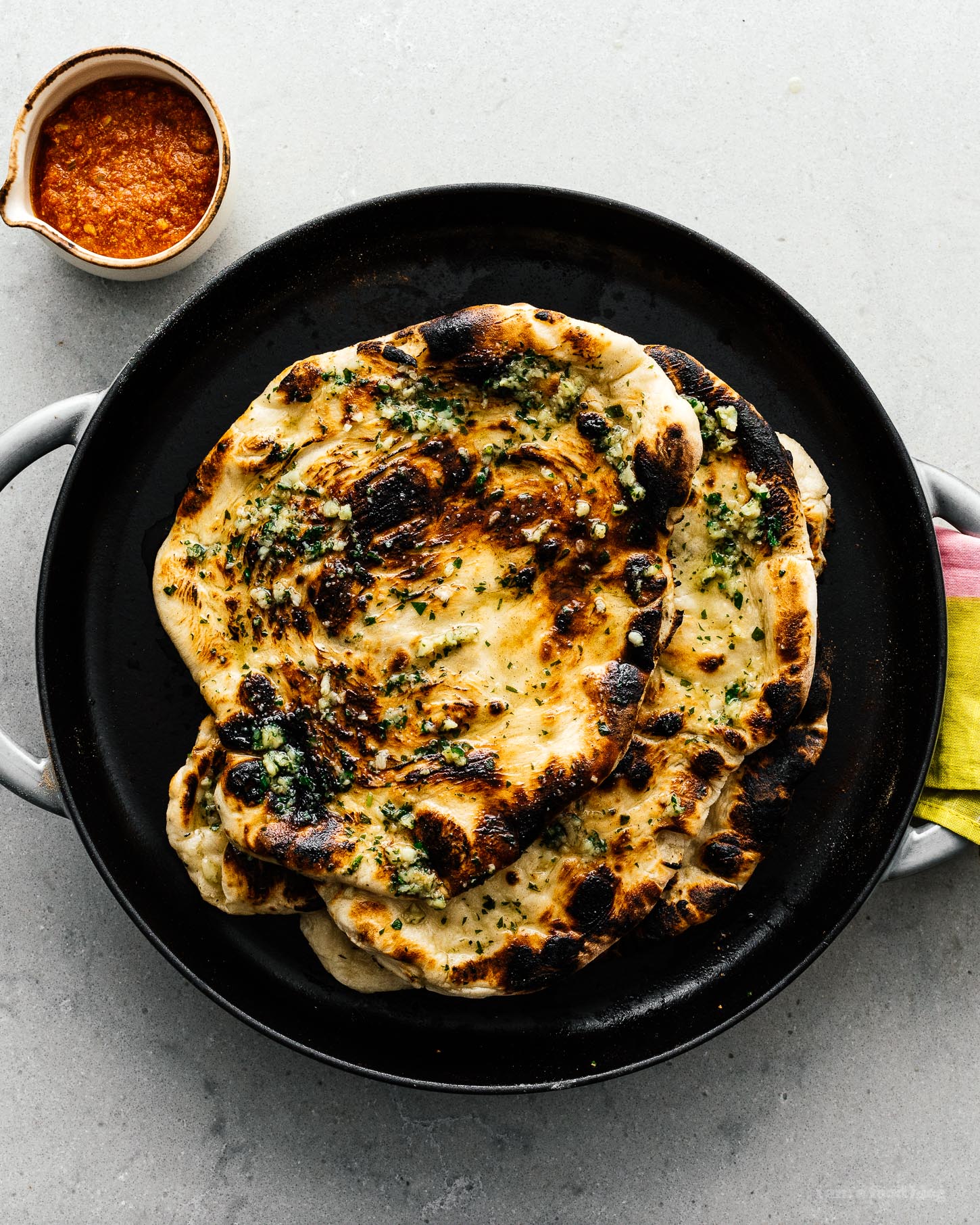 How to Make Easy Garlic Butter Naan | foodiesanddrink.com