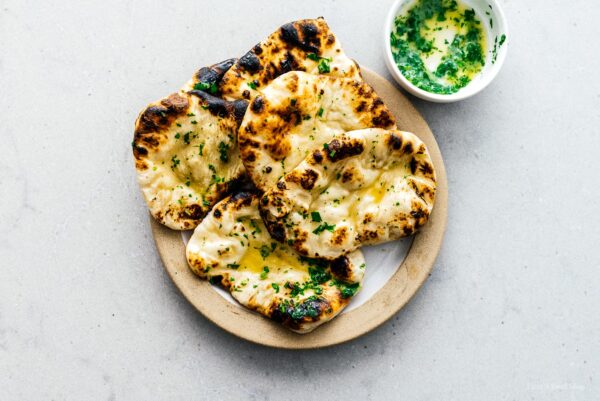 naan bread | foodiesanddrink.com