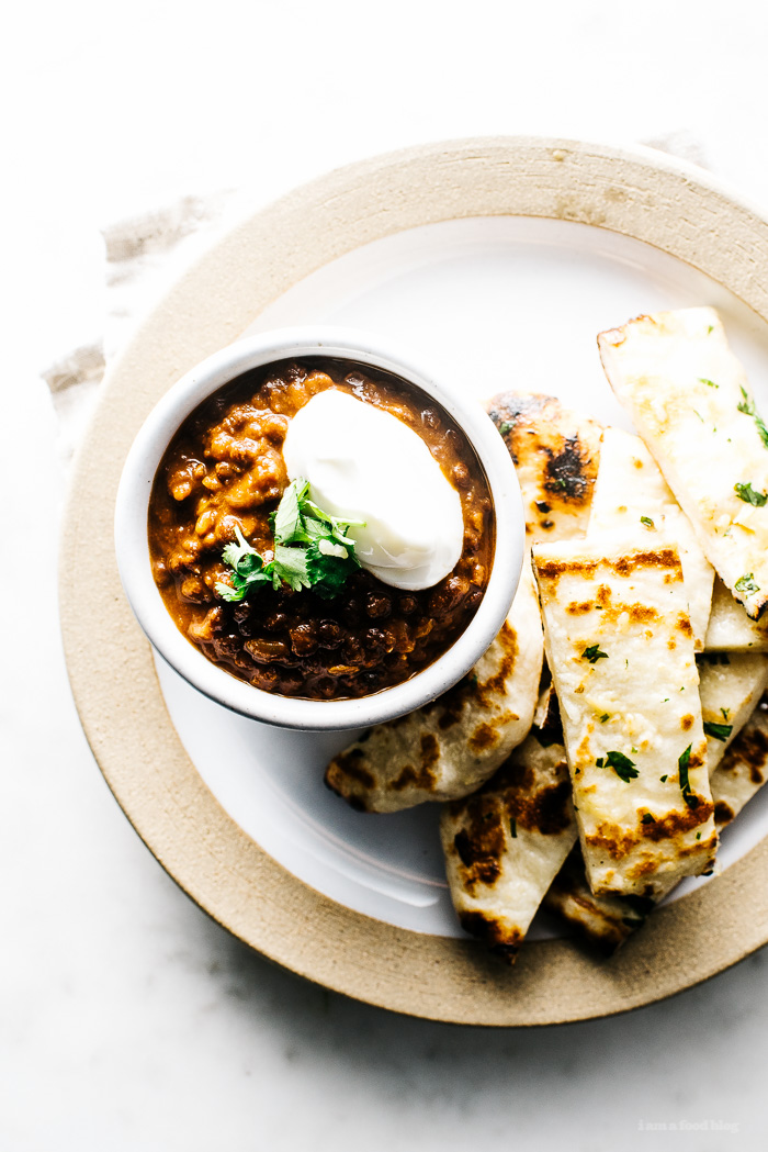 black dal and garlic naan - foodiesanddrink.com