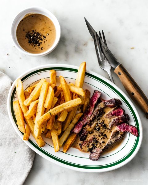 classic peppercorn steak sauce | foodiesanddrink.com