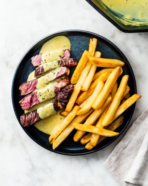 creamy mustard steak sauce | foodiesanddrink.com