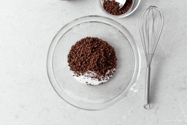 dalgona coffee ingredients in a bowl | foodiesanddrink.com