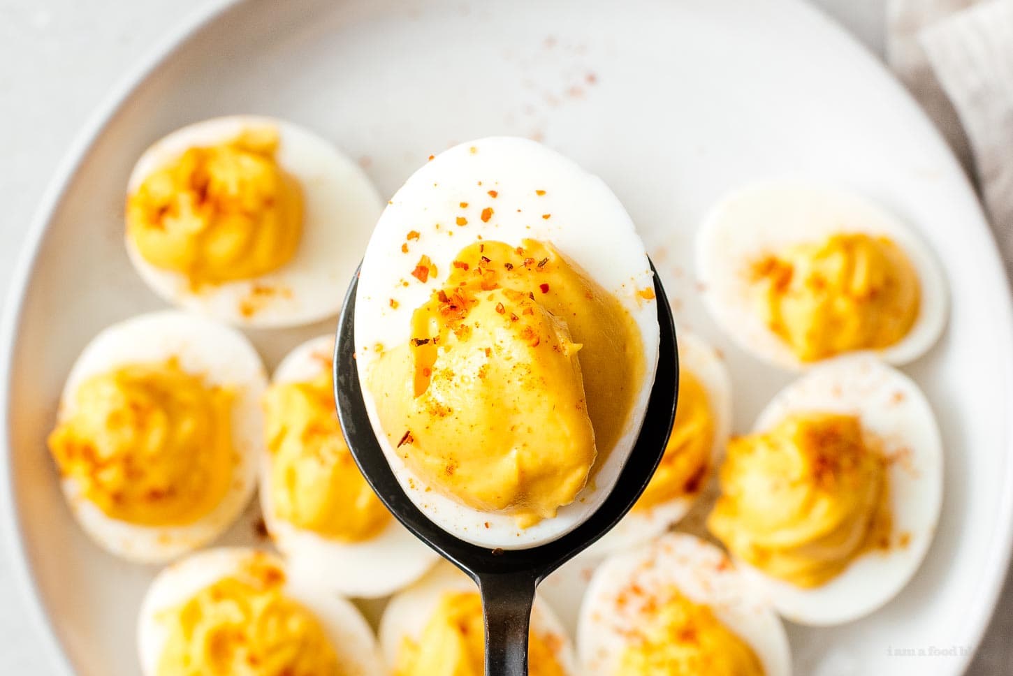 deviled eggs | foodiesanddrink.com