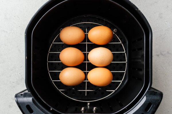 air fryer eggs | foodiesanddrink.com