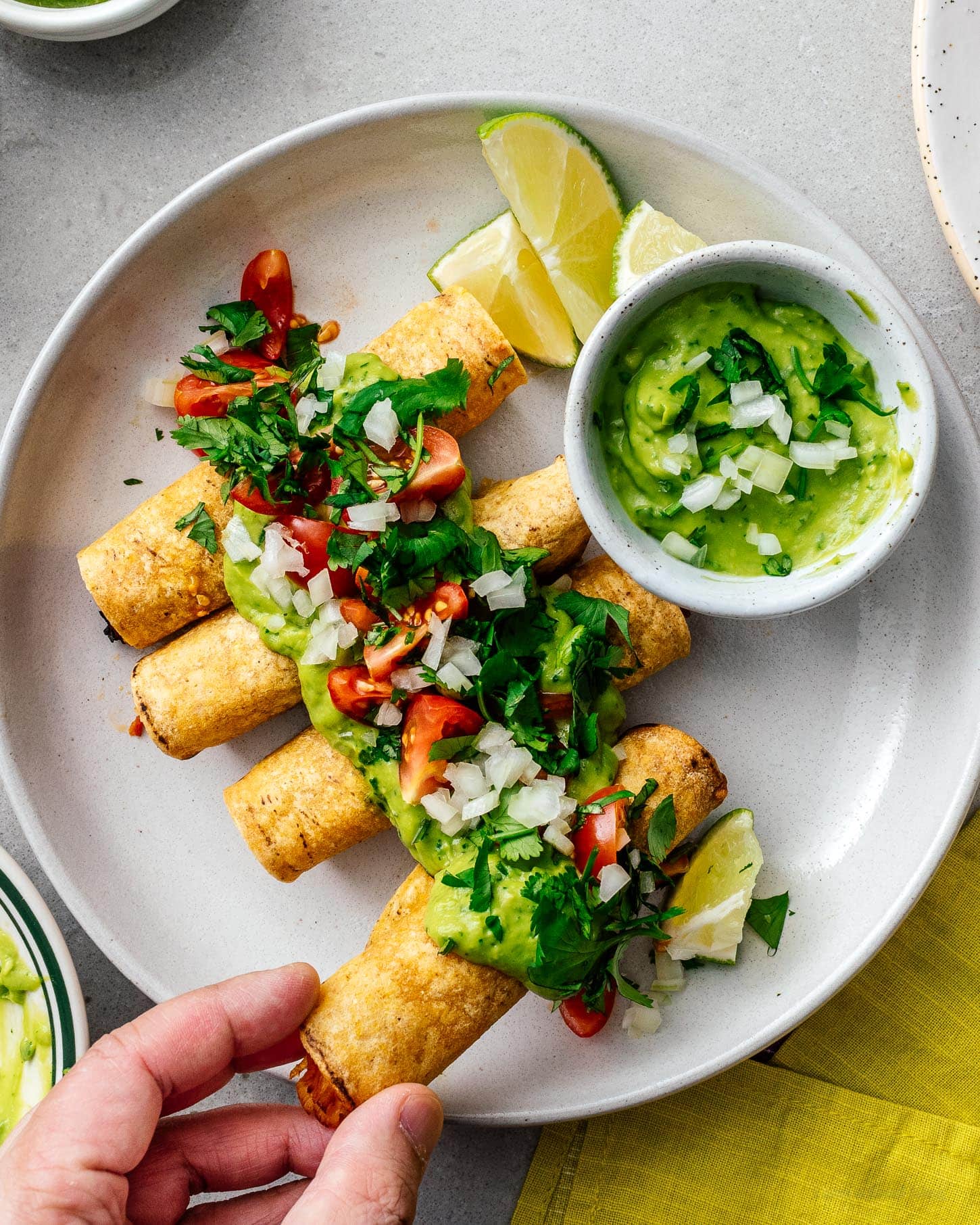 air fryer taquitos | foodiesanddrink.com