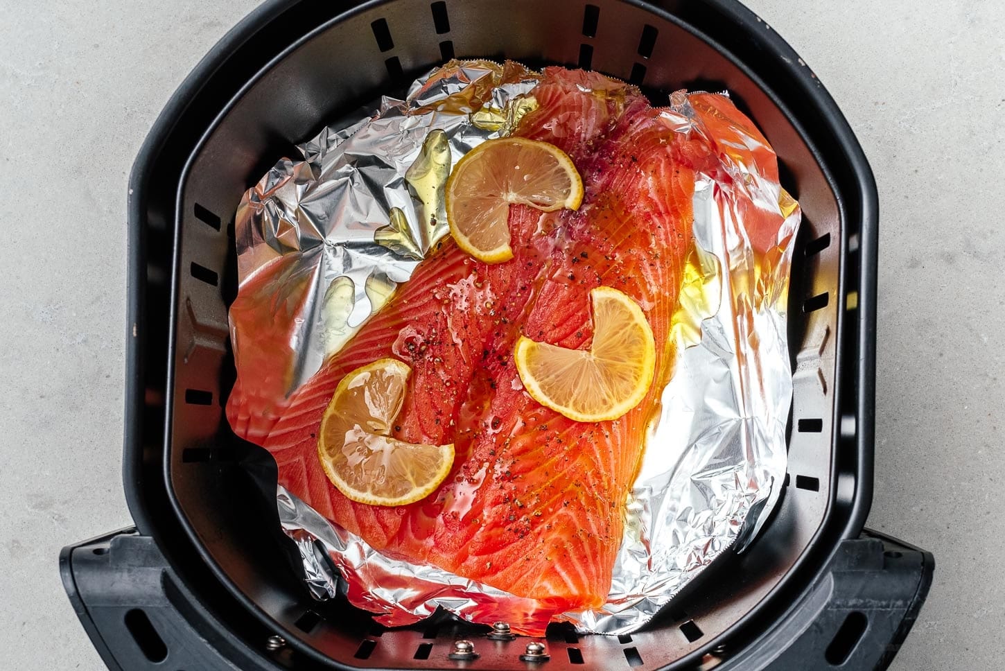 salmon in an air fryer | foodiesanddrink.com