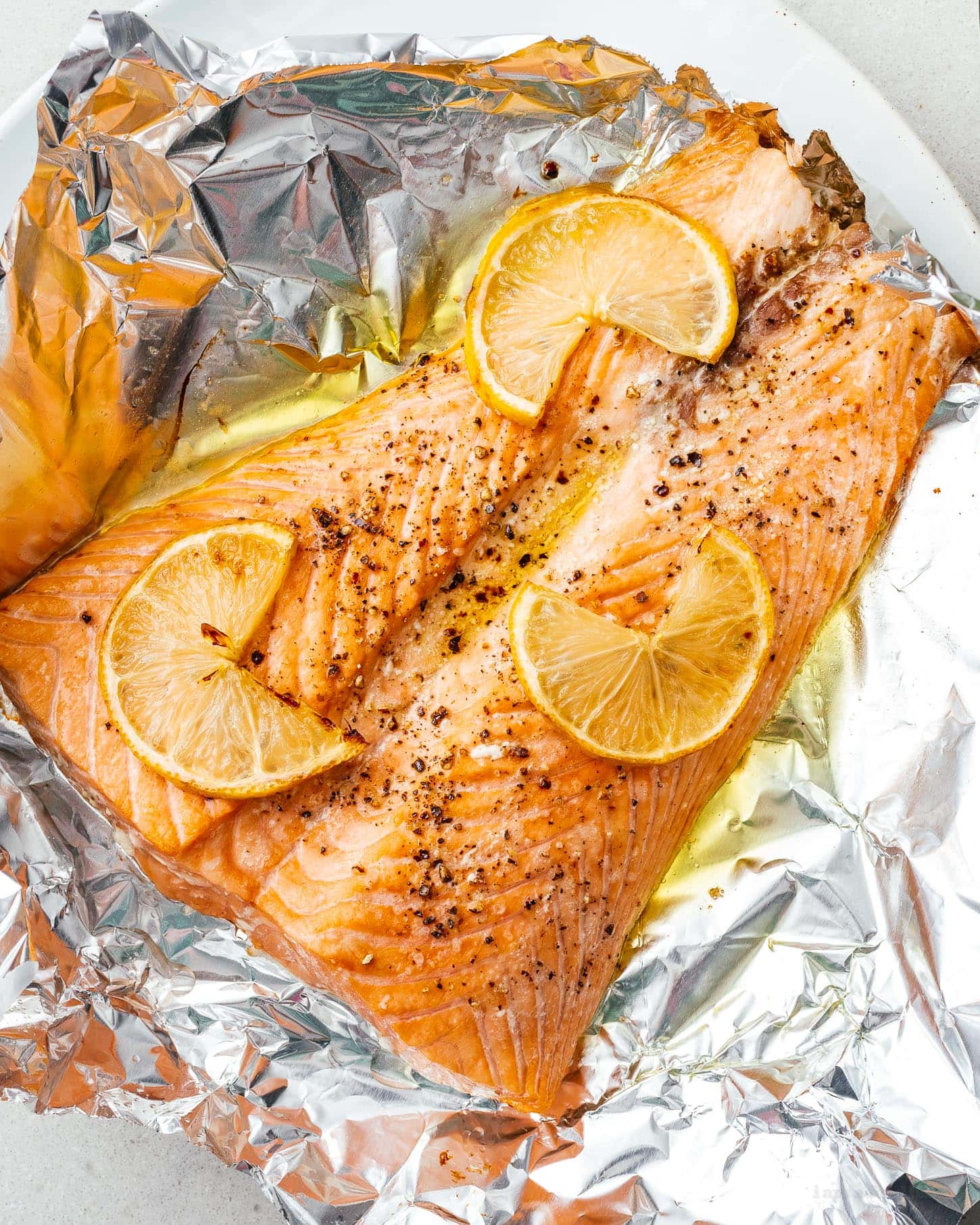 Air Fryer Salmon | foodiesanddrink.com