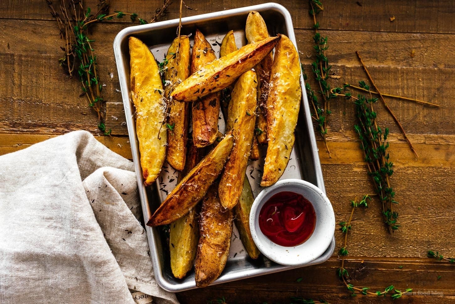 air fryer potatoes | foodiesanddrink.com