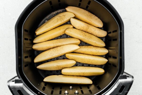 potatoes in air fryer | foodiesanddrink.com