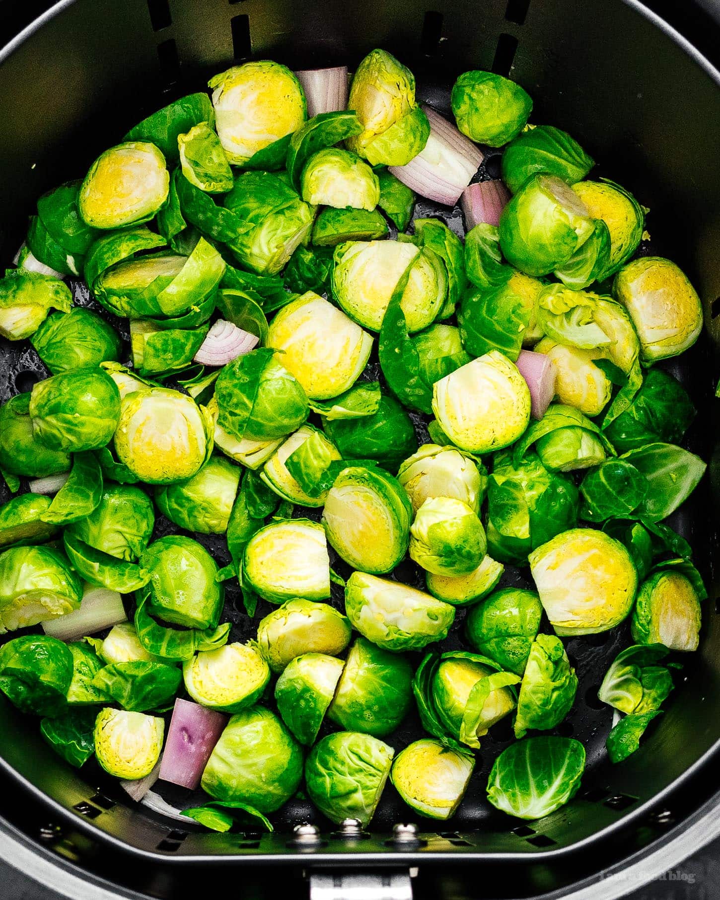 brussels sprouts in air fryer | foodiesanddrink.com