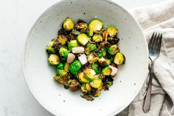 air fryer brussels sprouts | foodiesanddrink.com