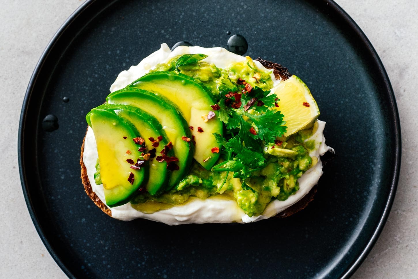 avocado ricotta toast | foodiesanddrink.com