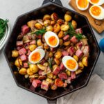 corned beef hash recipe | foodiesanddrink.com