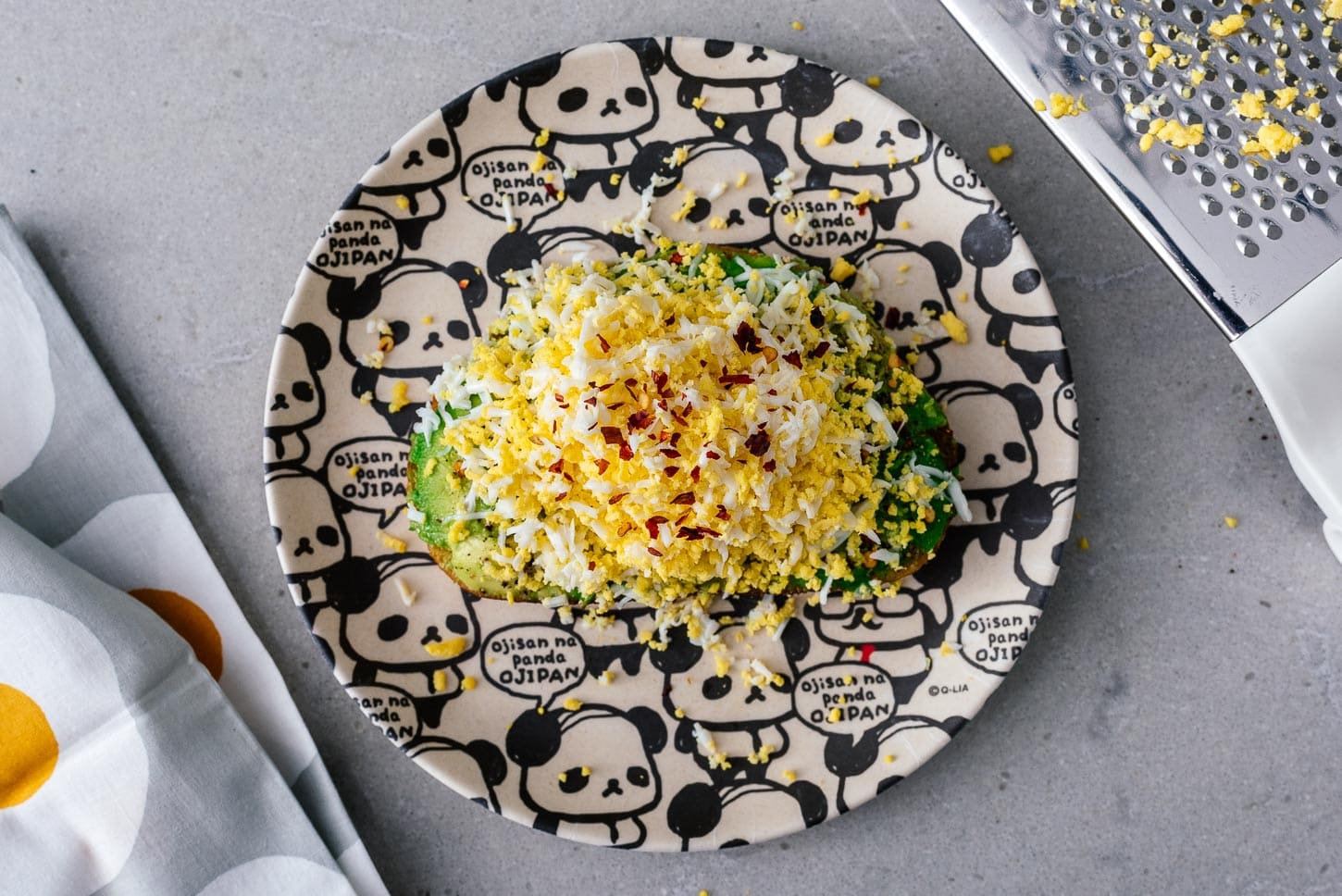 grated egg toast | foodiesanddrink.com