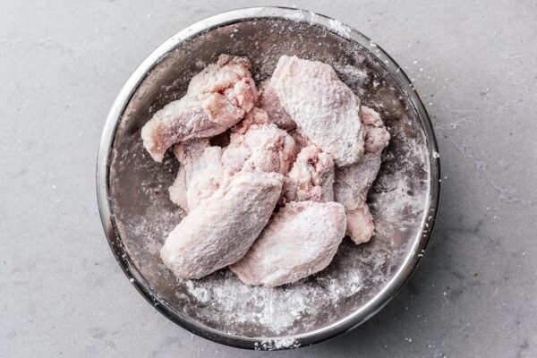 coating chicken for air frying | foodiesanddrink.com