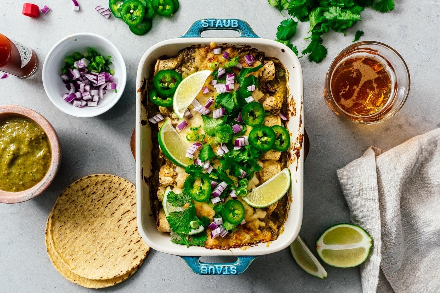 chicken enchiladas | foodiesanddrink.com