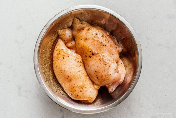 marinating chicken breast for air fryer | foodiesanddrink.com