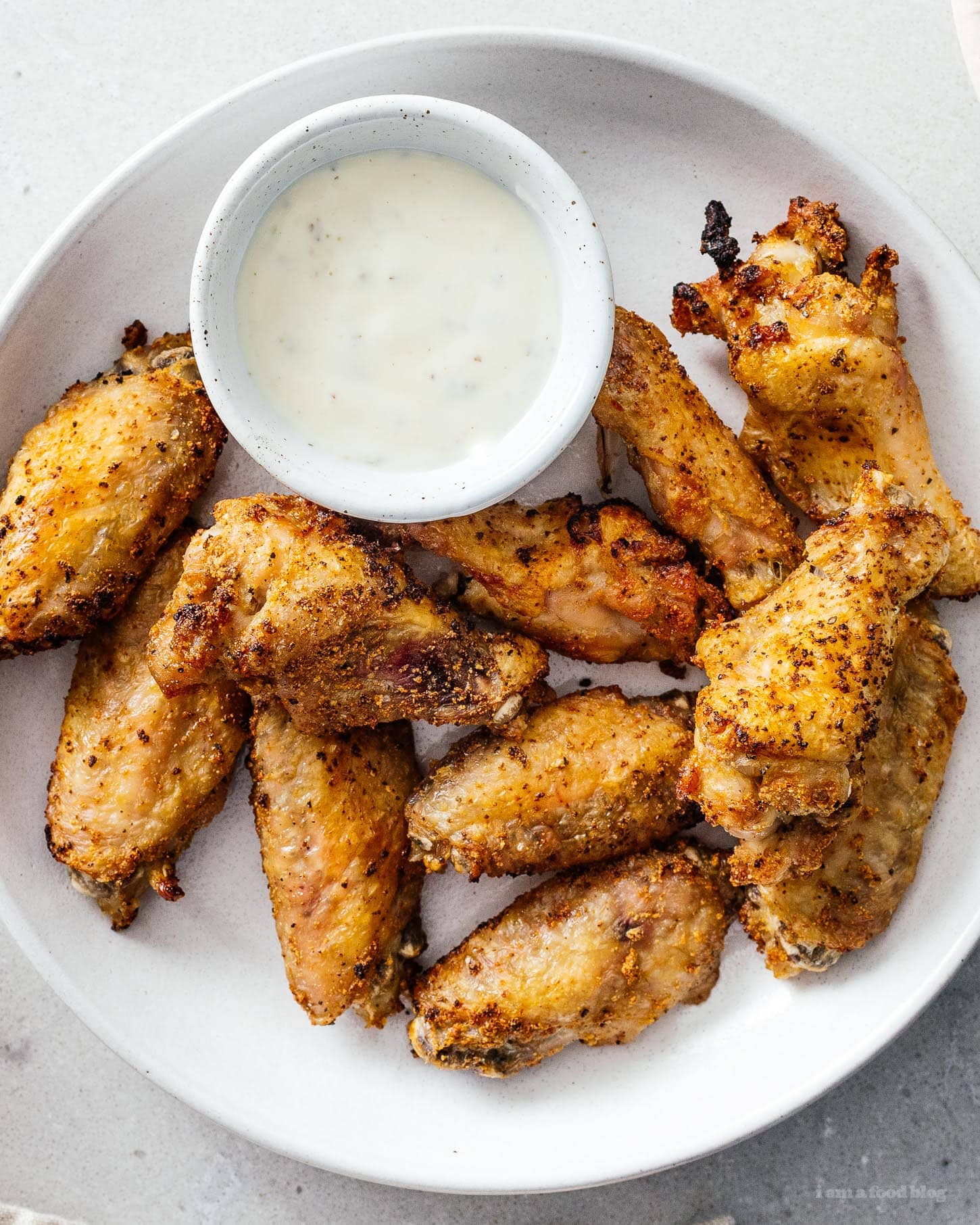 extra crispy air fryer chicken wings | foodiesanddrink.com