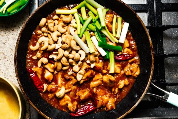 kung pao chicken | foodiesanddrink.com