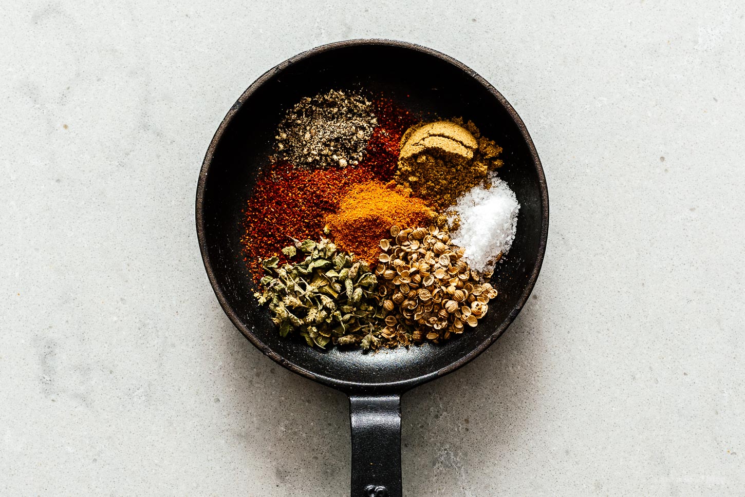 homemade taco seasoning | foodiesanddrink.com