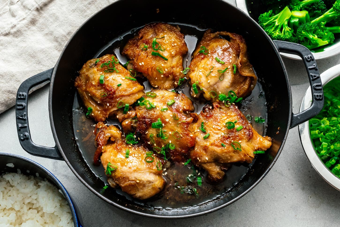 honey garlic chicken | foodiesanddrink.com