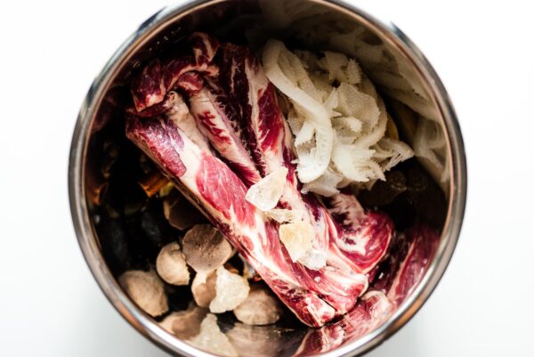 Ingredients for the best pho soup | foodiesanddrink.com