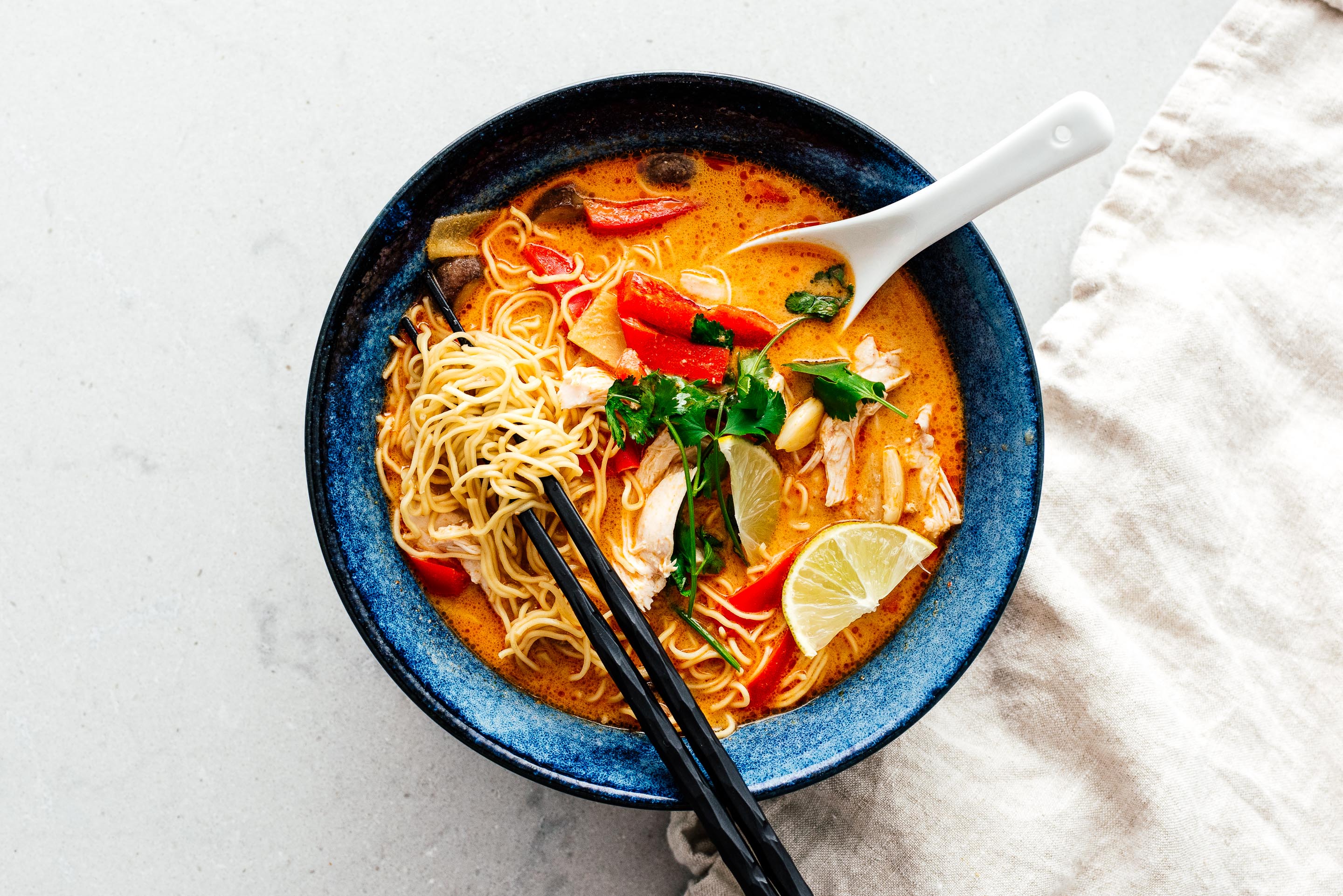 instant pot red curry ramen | foodiesanddrink.com