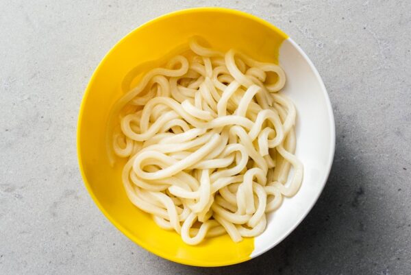 soaking udon | foodiesanddrink.com