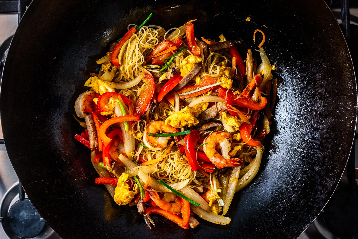 singapore noodles | foodiesanddrink.com