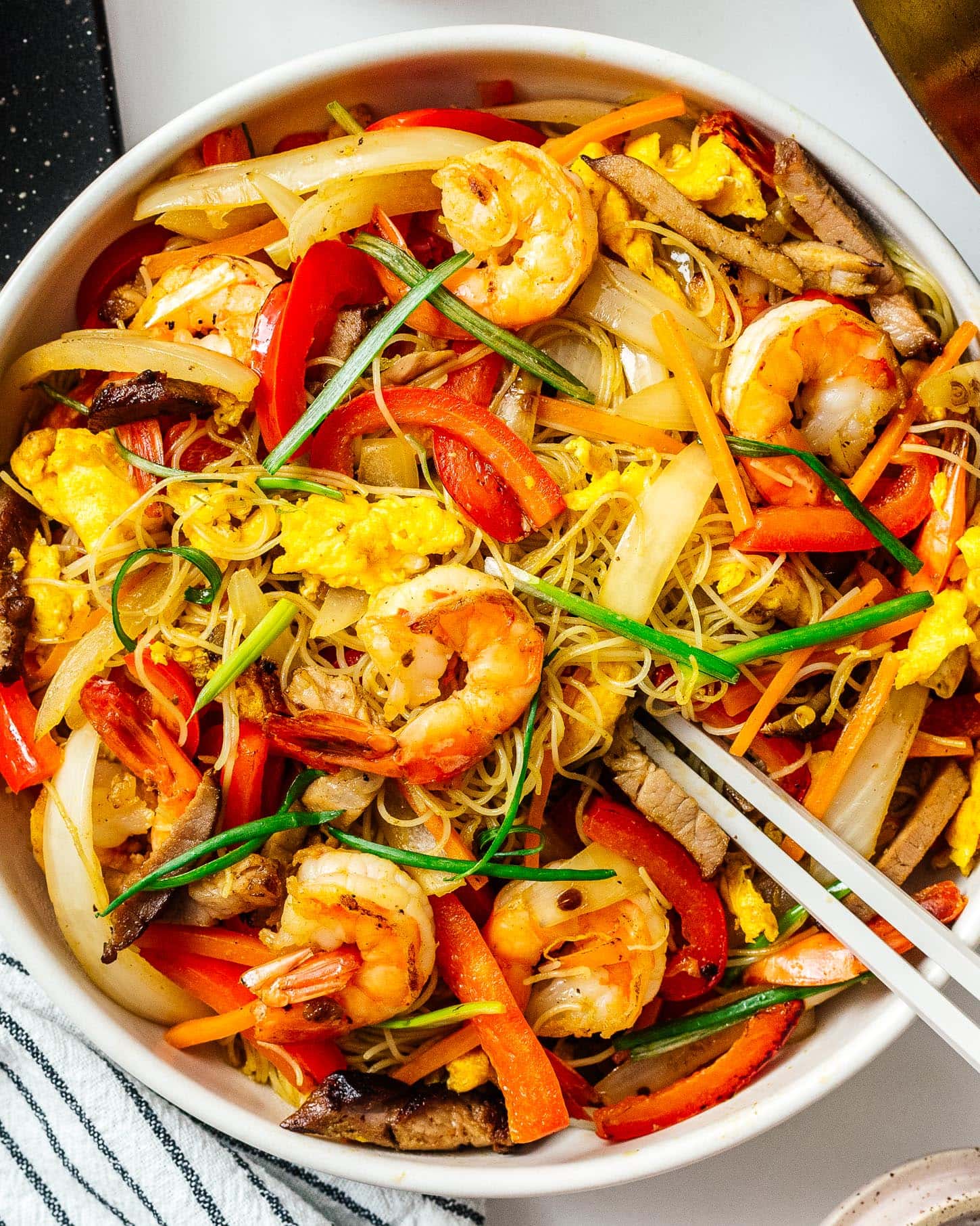 singapore noodles | foodiesanddrink.com