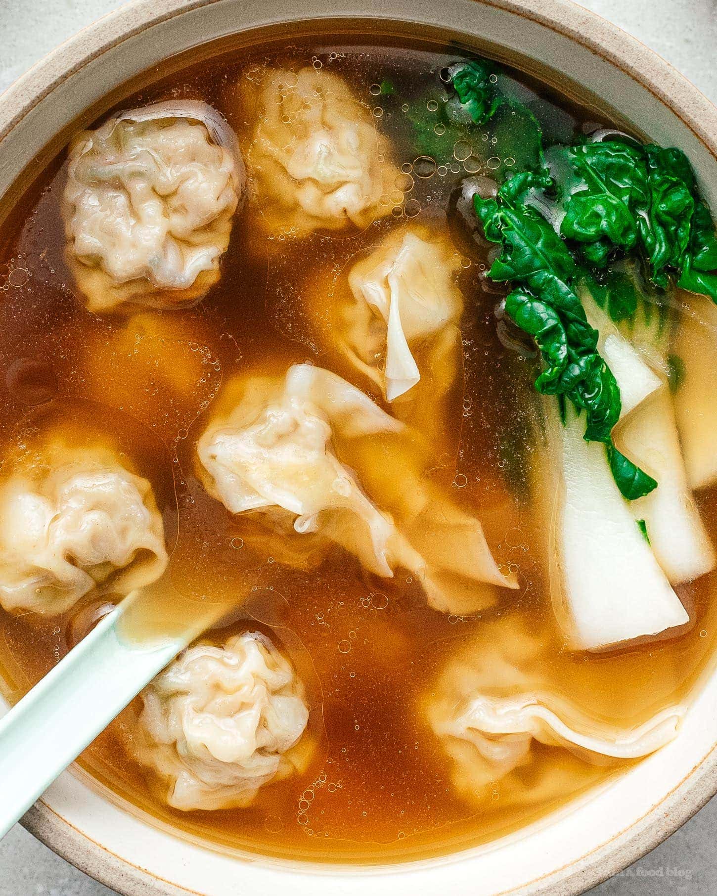 wonton soup | foodiesanddrink.com