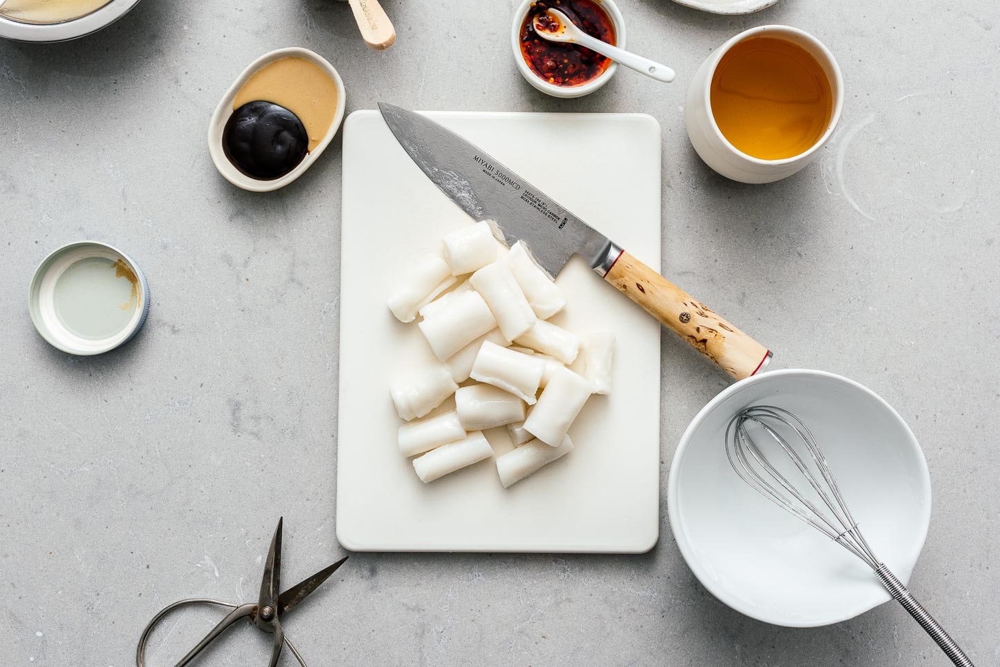 making rice noodle rolls | foodiesanddrink.com